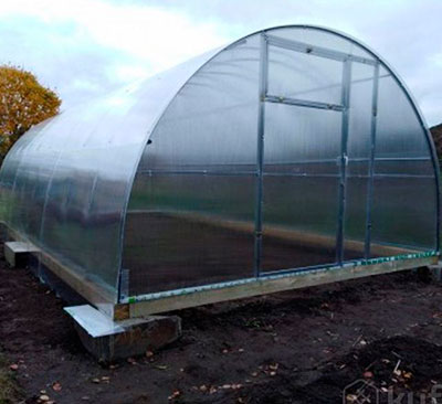 теплица широкая