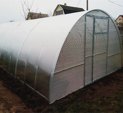 теплица широкая